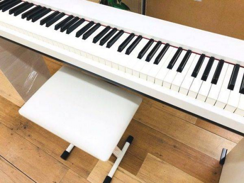 楽器の電子ピアノ