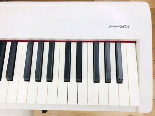 ローランドの大和 中古楽器
