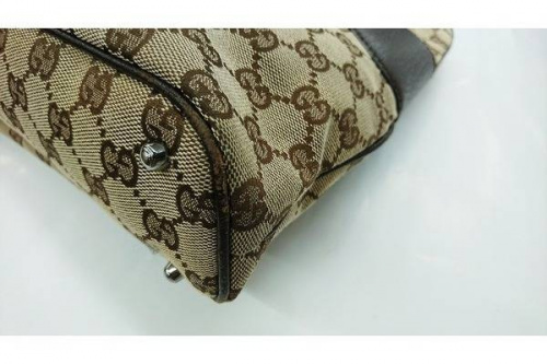 中古　COACHの中古　GUCCI