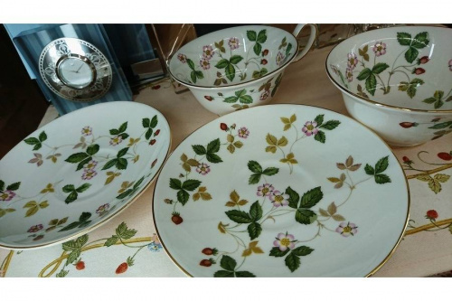 洋食器のWEDGWOOD