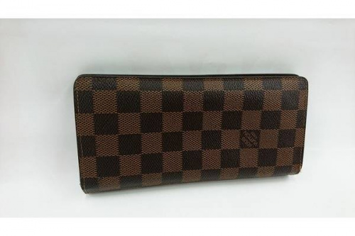 LOUIS VUITTON ルイヴィトンの財布　中古　大和