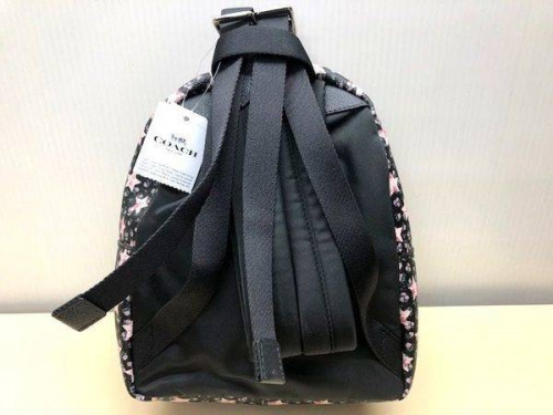 リュック　ビジネスのCOACH　コーチ