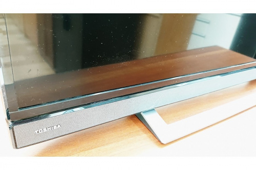 液晶テレビのTOSHIBA