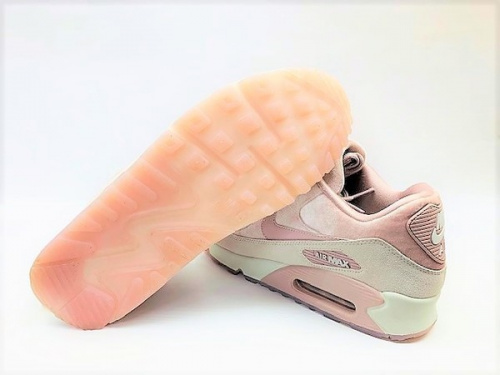 スニーカーのNIKE ナイキ