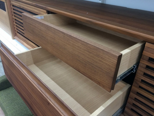 大和市　中古家具のカリモク（Karimoku）