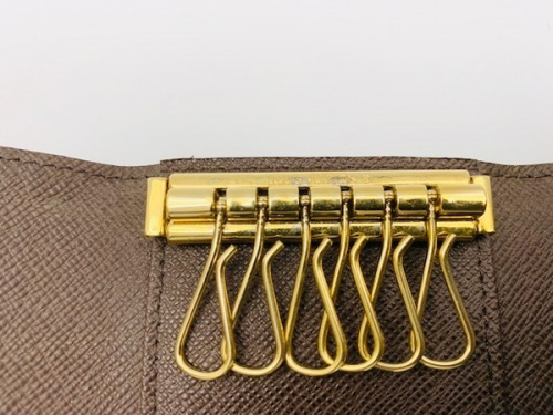 ルイヴィトンのLOUIS VUITTON