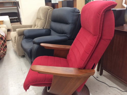 大和市　中古家具のカリモク（Karimoku）