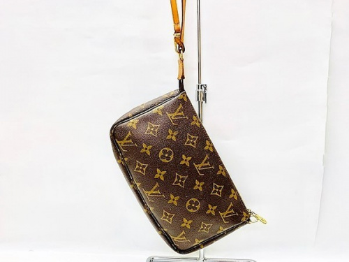 ルイヴィトンのLOUIS VUITTON