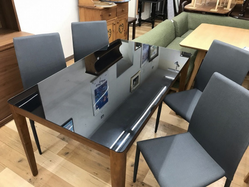 家具のダイニングセット