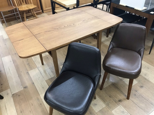 家具のダイニングセット