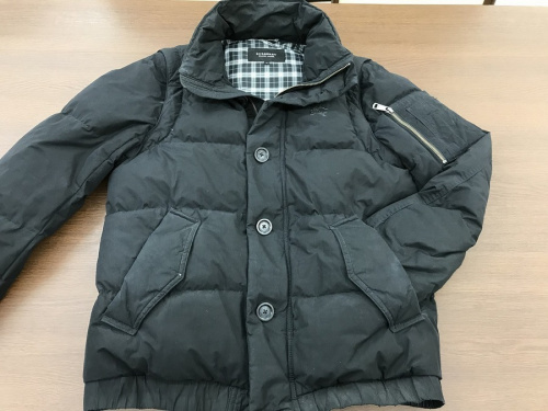 アウターのダウンジャケット