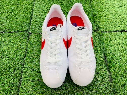 スニーカーのNIKE ナイキ