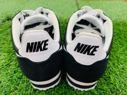 NIKE ナイキのスニーカー