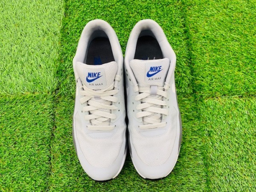 スニーカーのNIKE ナイキ