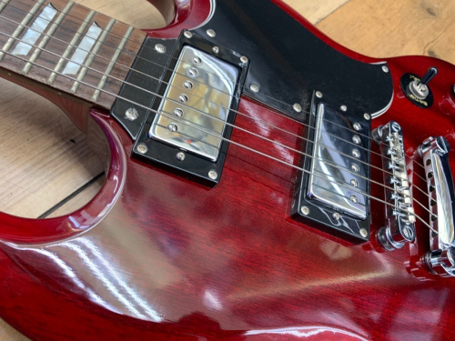 ギターのGIBSON（ギブソン）