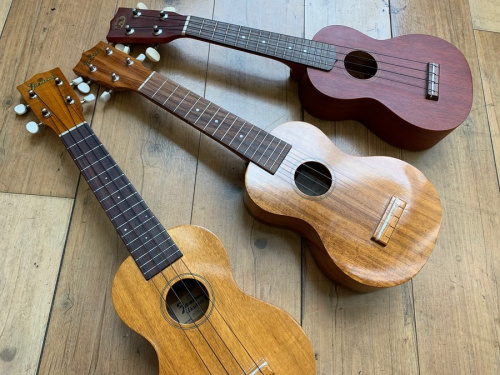 楽器のギター