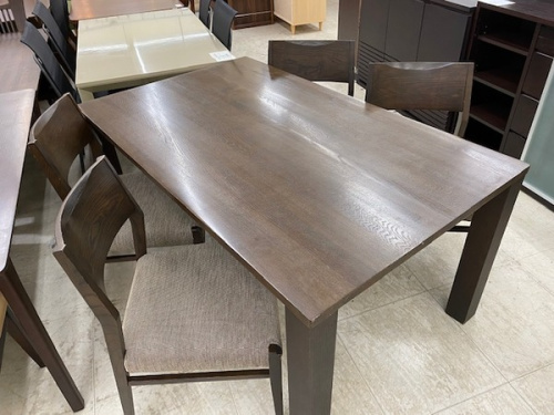 家具のダイニングセット