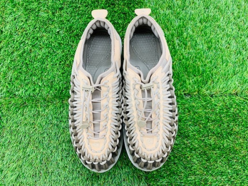 アウトドアのサンダル　シューズ