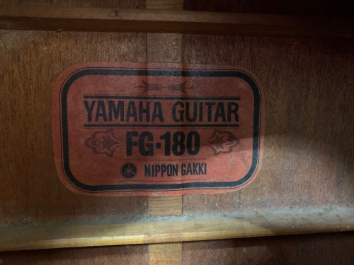 ギターのYAMAHA