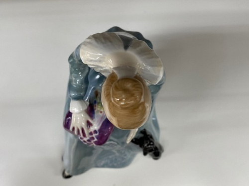 フィギュリン 大和のロイヤルドルトン 中古