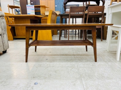 カリモク　瀬谷　中古