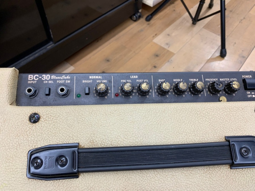 アンプのRoland（ローランド）