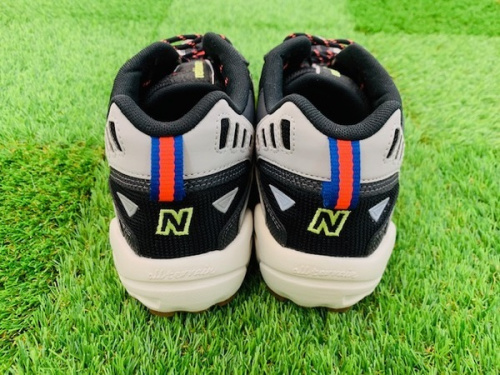 New Balance ニューバランスの703 ML703BD