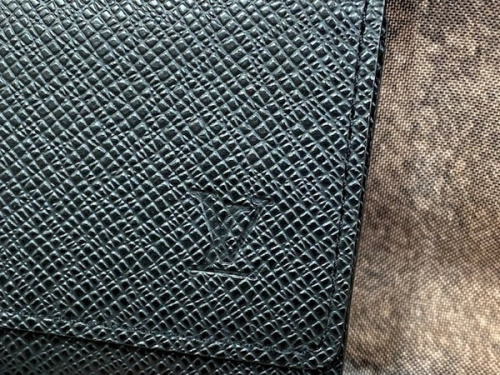 財布のLOUIS VUITTON 大和