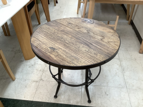 家具のテーブル カフェテーブル インダストリアル