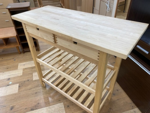 家具のキッチンワゴン