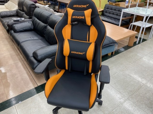 ゲーミングチェアの横浜　家具　中古