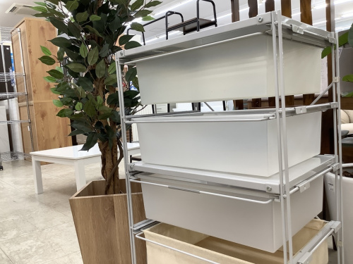 家具のユニットシェルフ