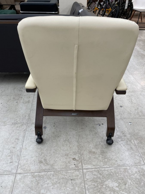 横浜　家具　中古の椅子　買取　横浜