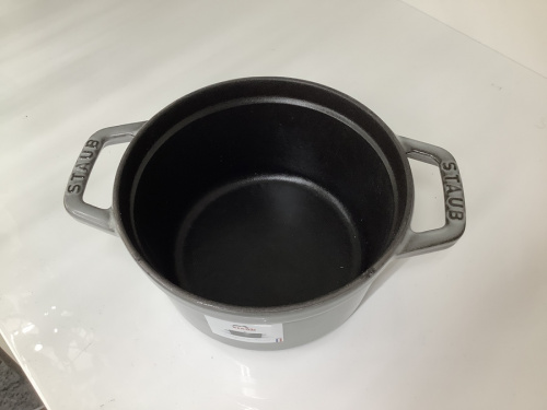 STAUBのストウブ