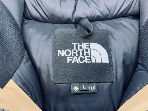ダウンジャケットのTHE NORTH FACE