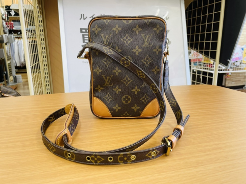 ルイヴィトンのCHANEL