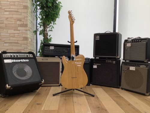 ギターのFENDER