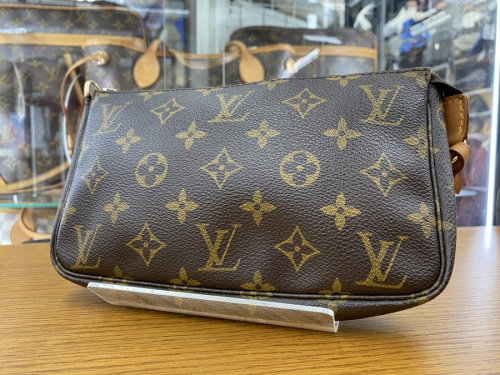 LOUIS VUITTONのモノグラム