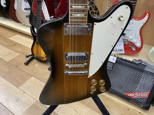 ベースのEpiphone