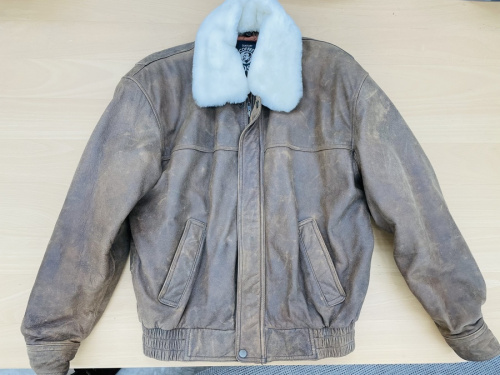 bossのムートンジャケット