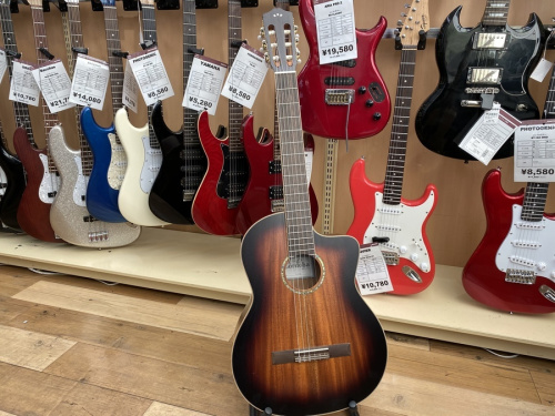 中古楽器店のCORDOBA