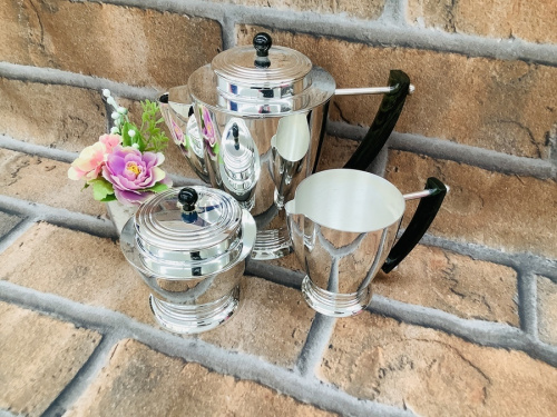 洋食器のクリストフル