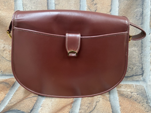 CARTIERのカルティエ