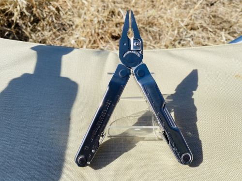 マルチツールのLEATHERMAN