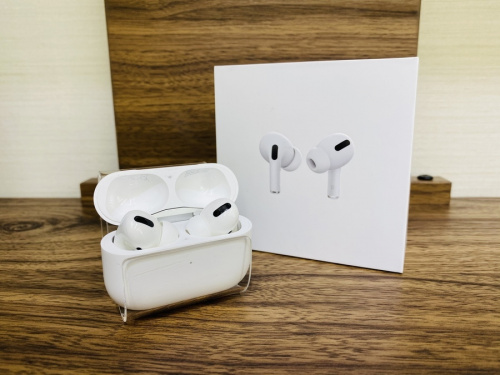 中古楽器店のAirPods Pro