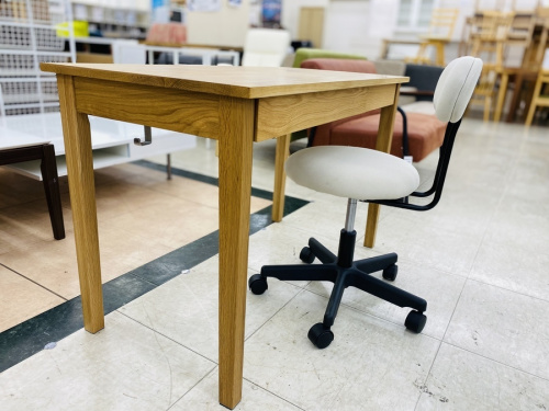 家具のライティングデスク