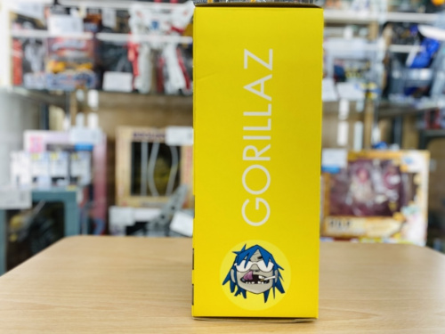 ゴリラズのkidrobot