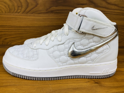 NIKEのAIR FORCE1