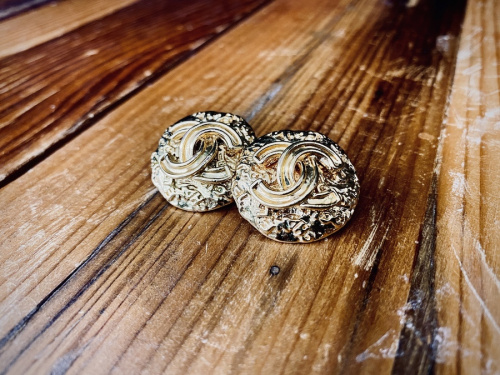 イヤリングのシャネル