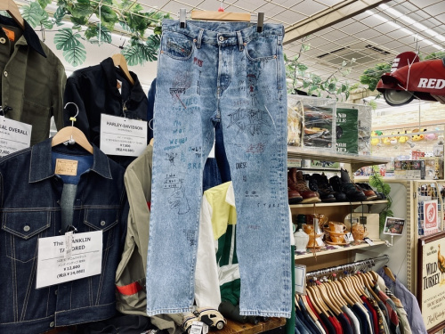 メンズファッションのパンツ